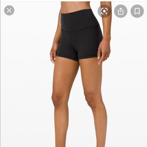 Lululemon Size 4 align shorts 4’ black